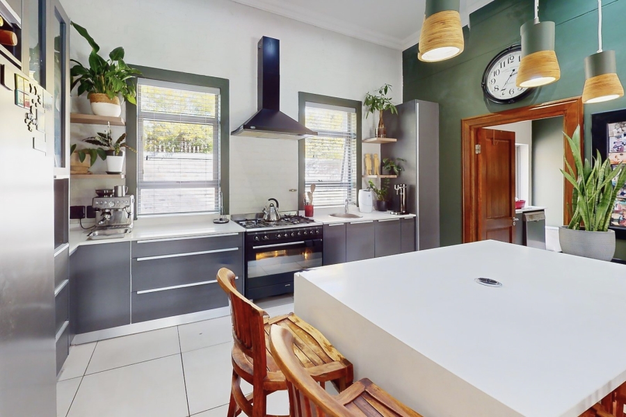 3 Bedroom Property for Sale in Kraaibosch Western Cape